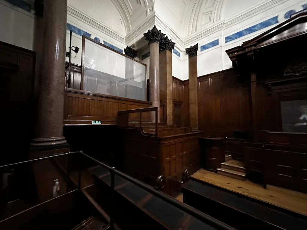 Photo Courtroom illustration
