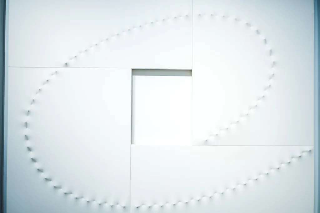 Photo Privacy-First Email